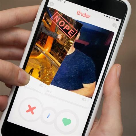 geswiped tinder|Swipe Left or Right: Tinder Swiping Tips For More。